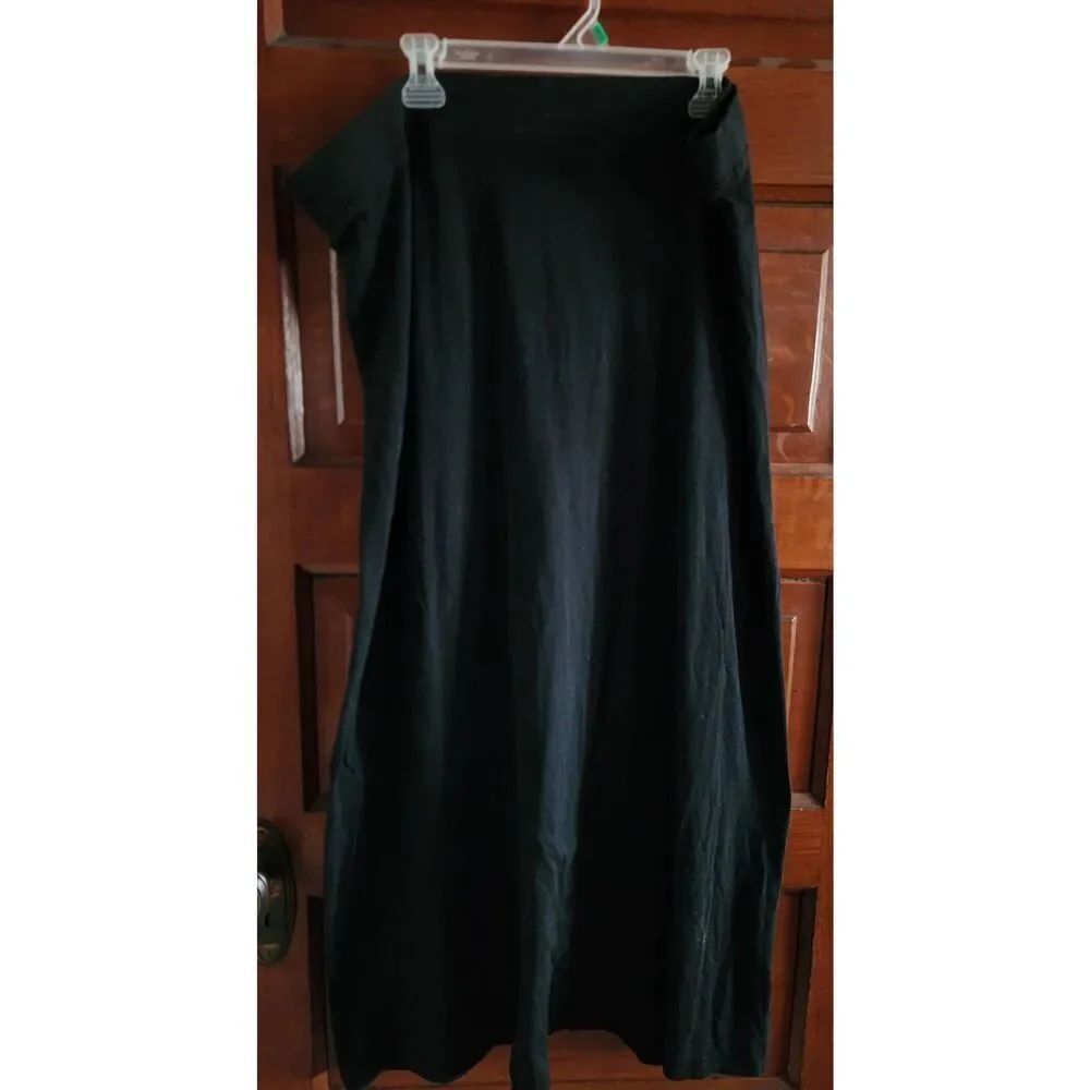 Sonoma Black maxi skirt size 1X (R) Measures approx 42 waist, 45 long